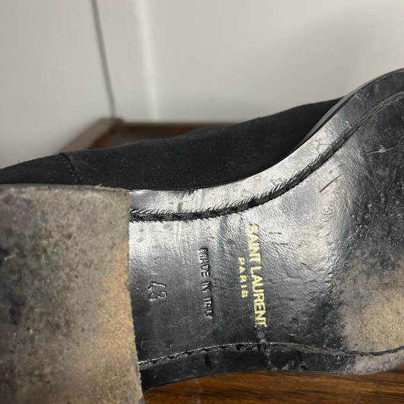 SAINT LAURENT
Black Suede Wyatt Chelsea Boots - Picture 4 of 4